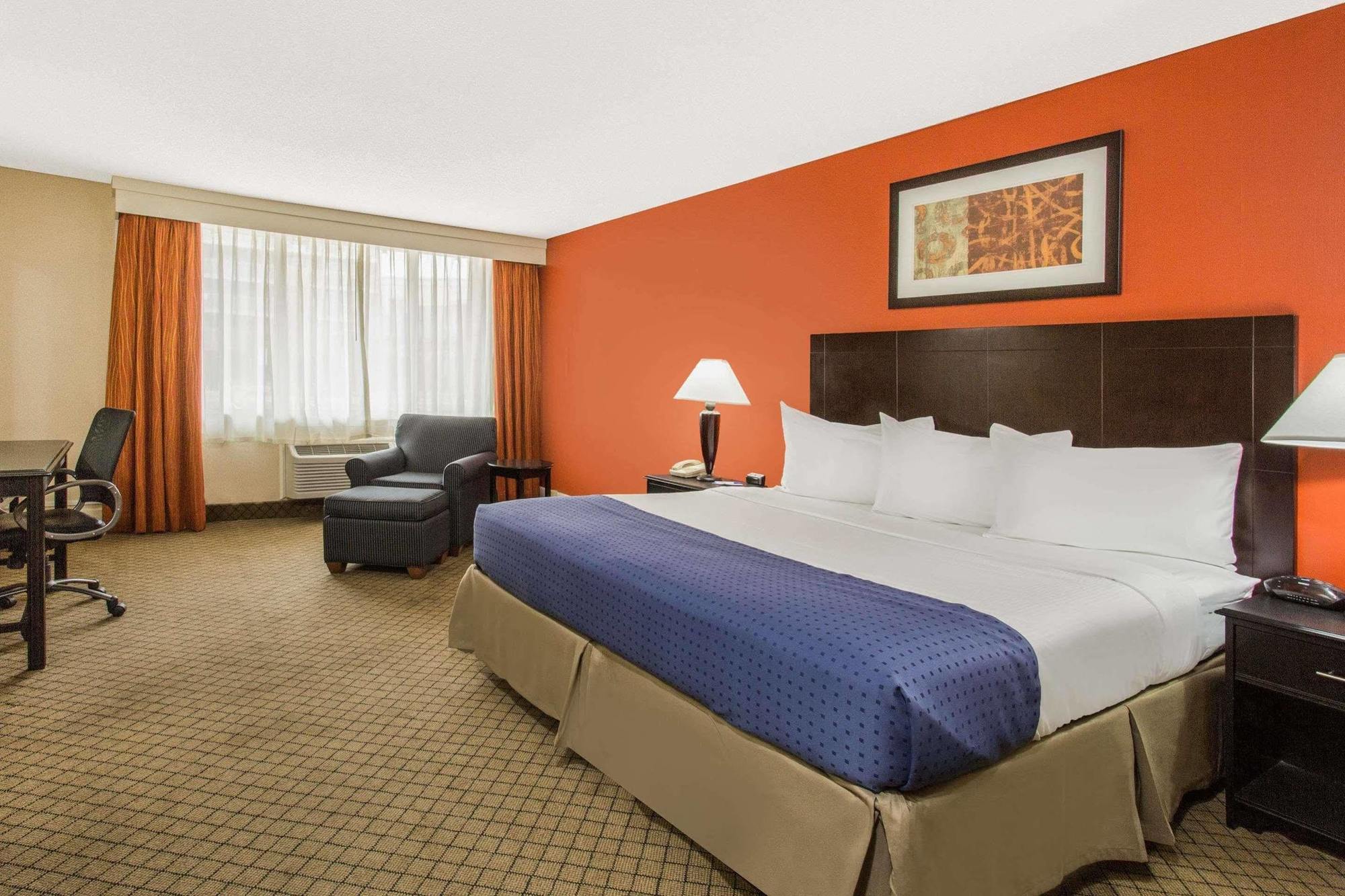Baymont By Wyndham Fayetteville Fort Bragg Area Exteriér fotografie