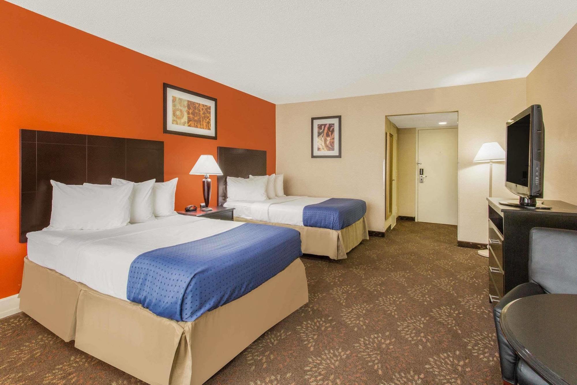 Baymont By Wyndham Fayetteville Fort Bragg Area Exteriér fotografie