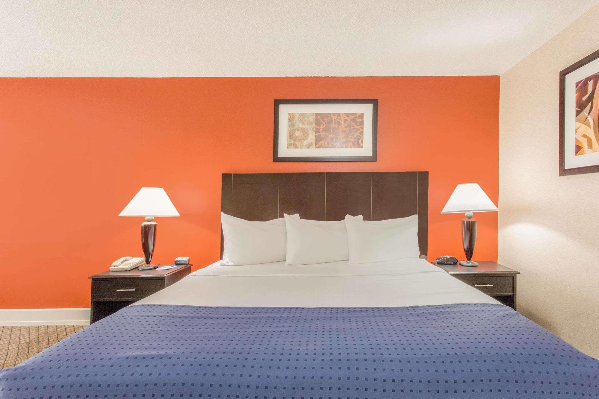 Baymont By Wyndham Fayetteville Fort Bragg Area Exteriér fotografie